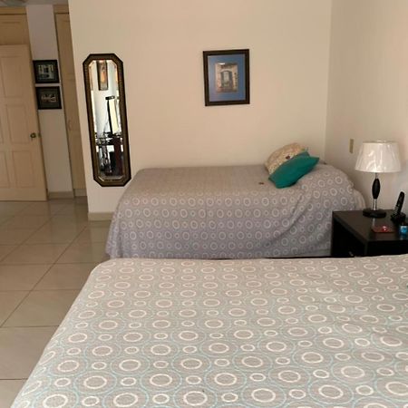 Campus Residencias Bed & Breakfast Quito Luaran gambar