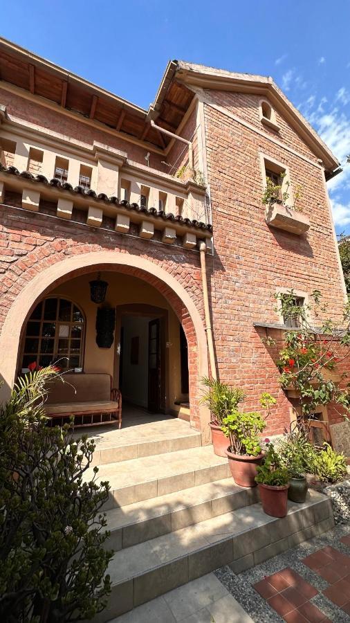 Campus Residencias Bed & Breakfast Quito Luaran gambar