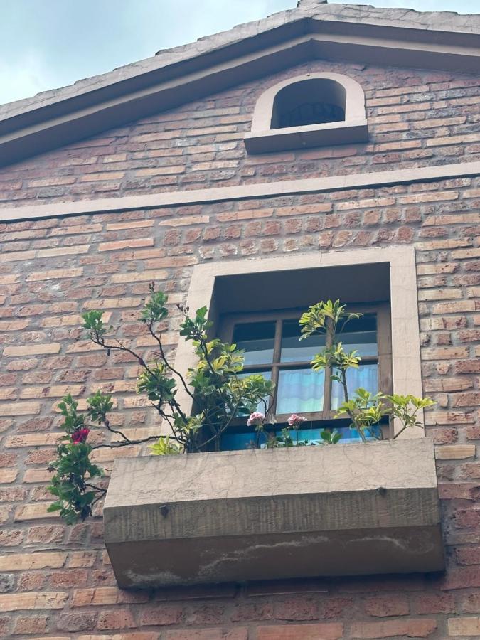 Campus Residencias Bed & Breakfast Quito Luaran gambar